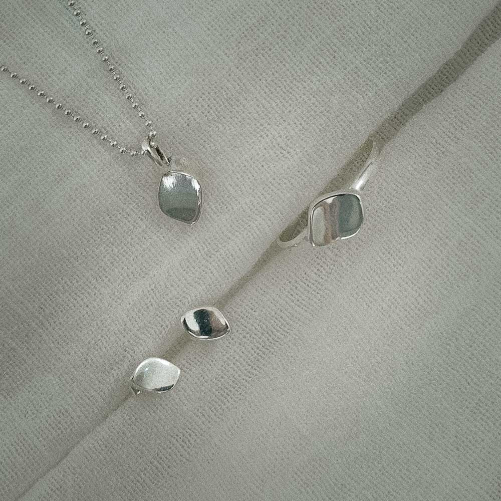 Zephyr • Silver Drift Pendant